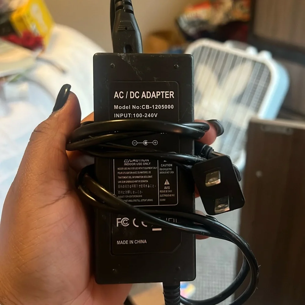 DC SWITCHING ADAPTERS